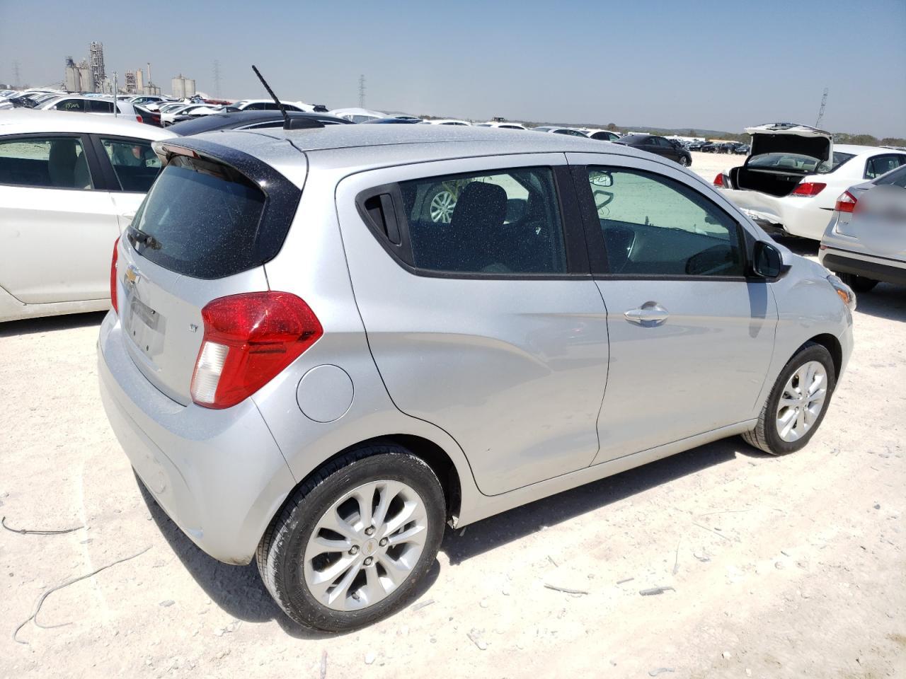 Photo 4 from auction – 2021 CHEVROLET SPARK 1LT with VIN KL8CD6SA0MC744656