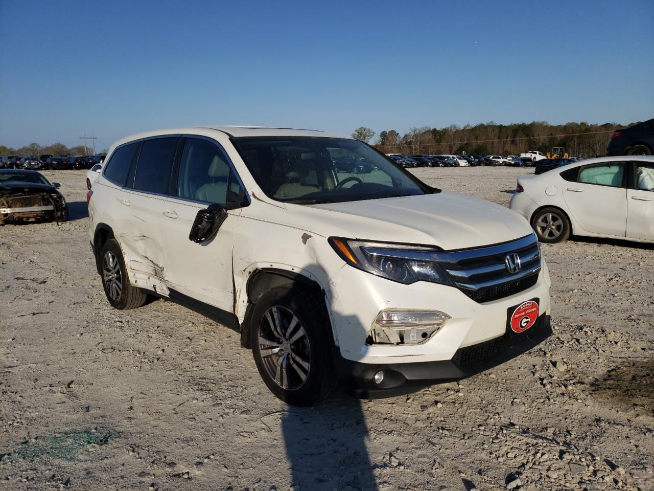 HONDA PILOT EXL 2016 with VIN 5FNYF5H86GB011606 - Photo from auction