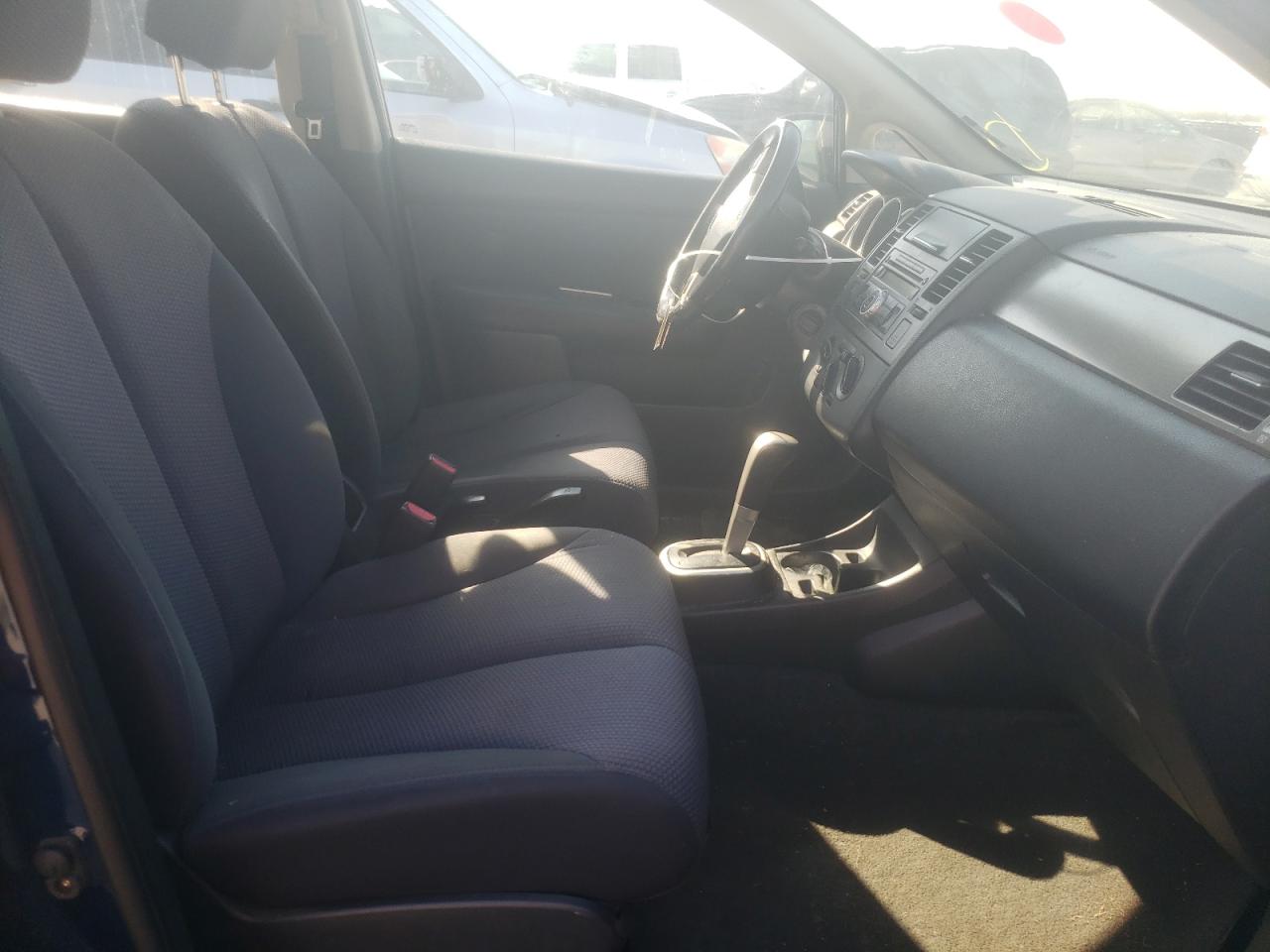 Zdjęcie 5 z aukcji – 2007 NISSAN VERSA S z VIN 3N1BC13E67L456663