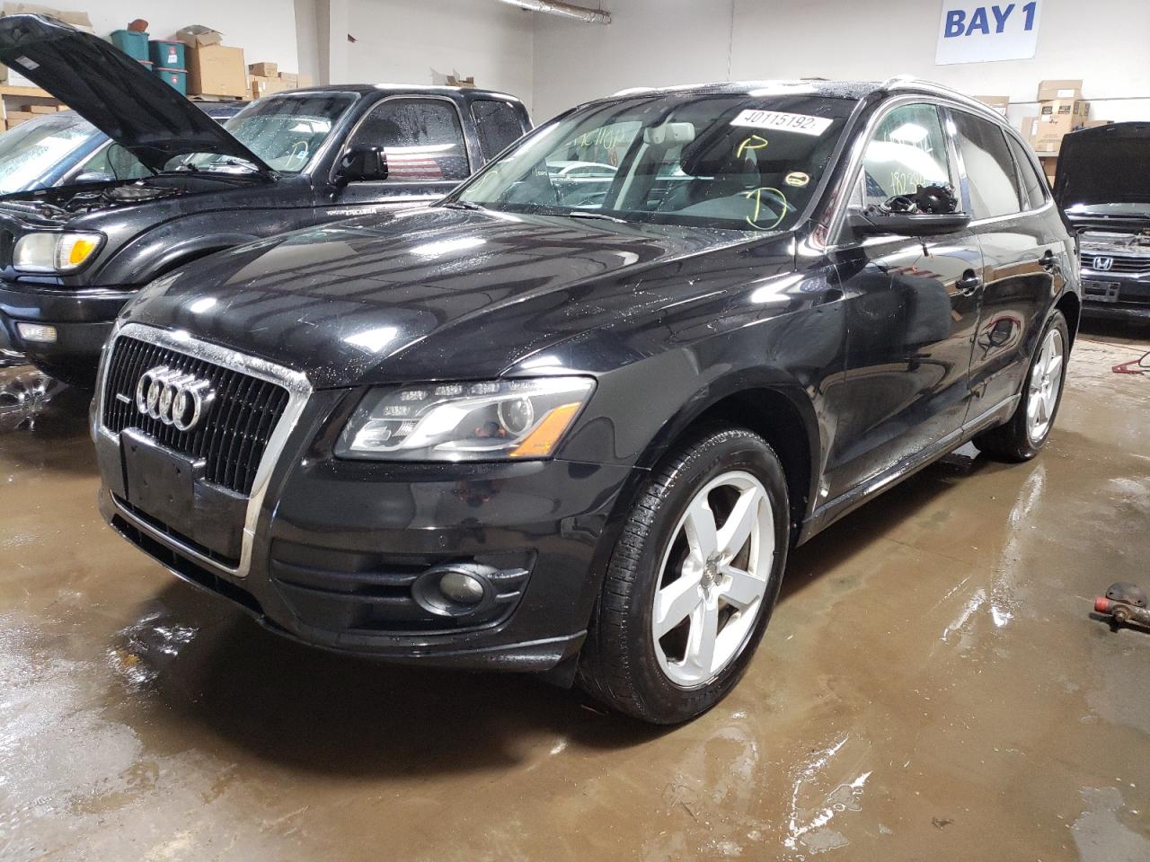 Photo 2 from auction – 2010 AUDI Q5 PREMIUM with VIN WA1LKAFP6AA057665