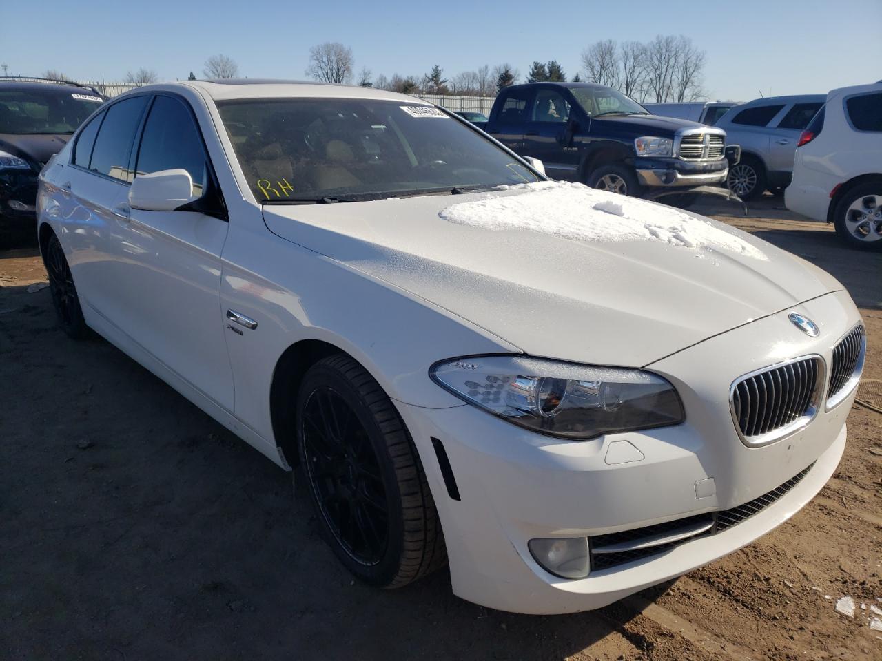 BMW 535 XI 2011 with VIN WBAFU7C56BC869621 - Photo from auction