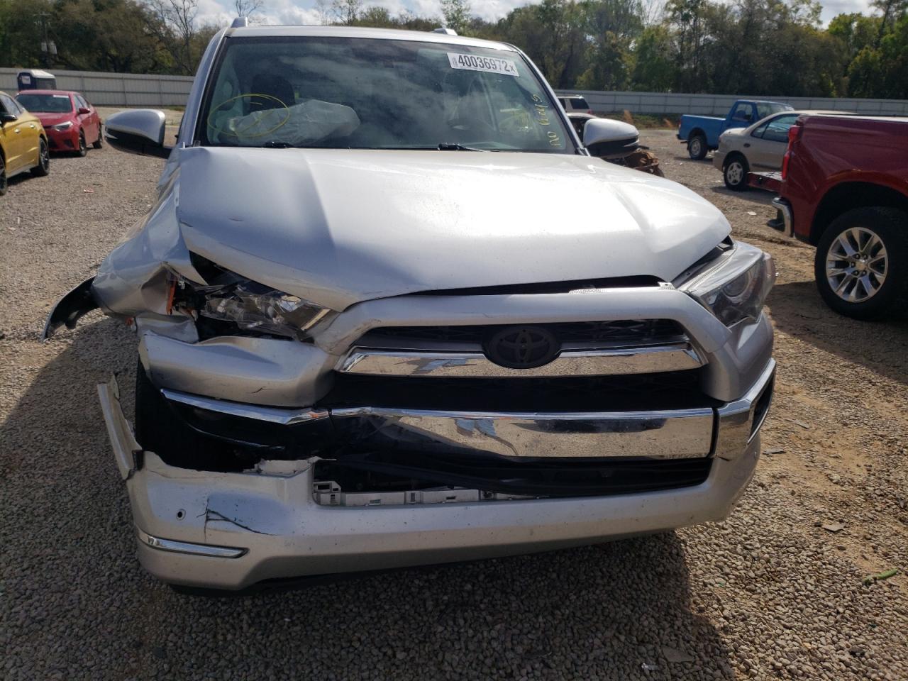 Photo 9 from auction – 2018 TOYOTA 4RUNNER SR with VIN JTEZU5JR7J5181068