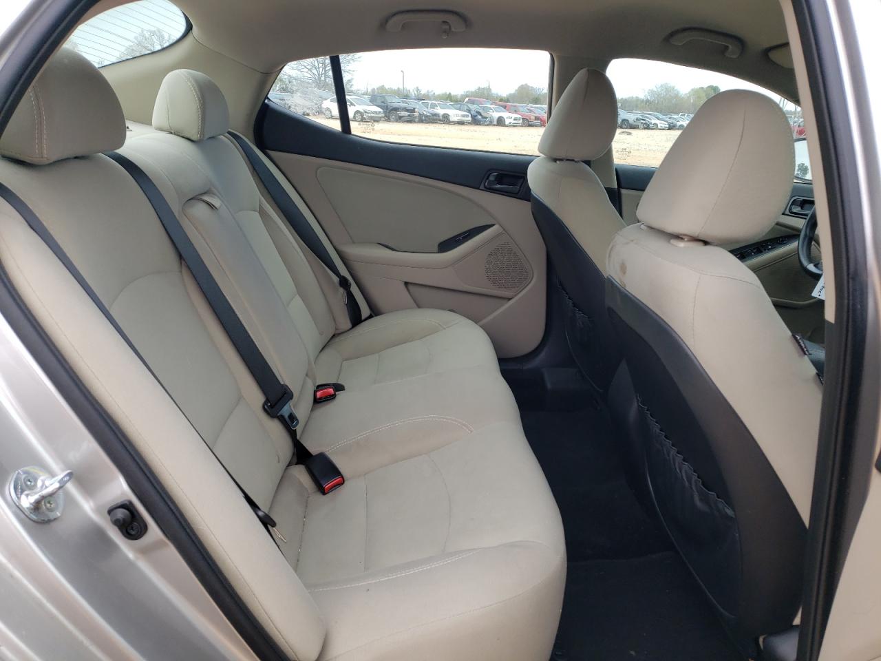Photo 6 from auction – 2015 KIA OPTIMA LX with VIN 5XXGM4A72FG409145
