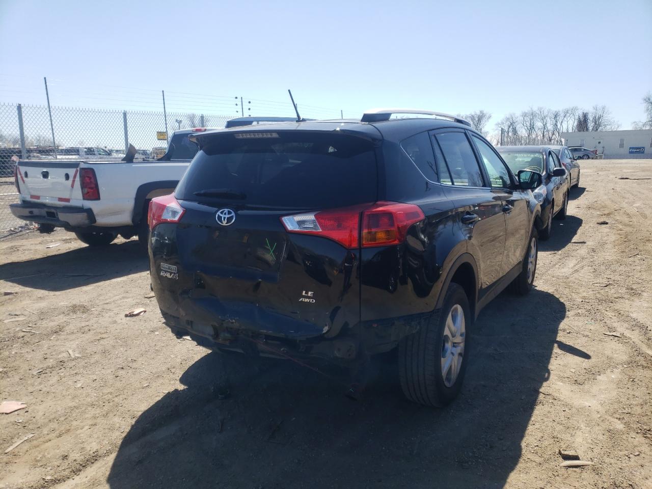 Photo 4 from auction – 2015 TOYOTA RAV4 LE with VIN 2T3BFREV7FW382628