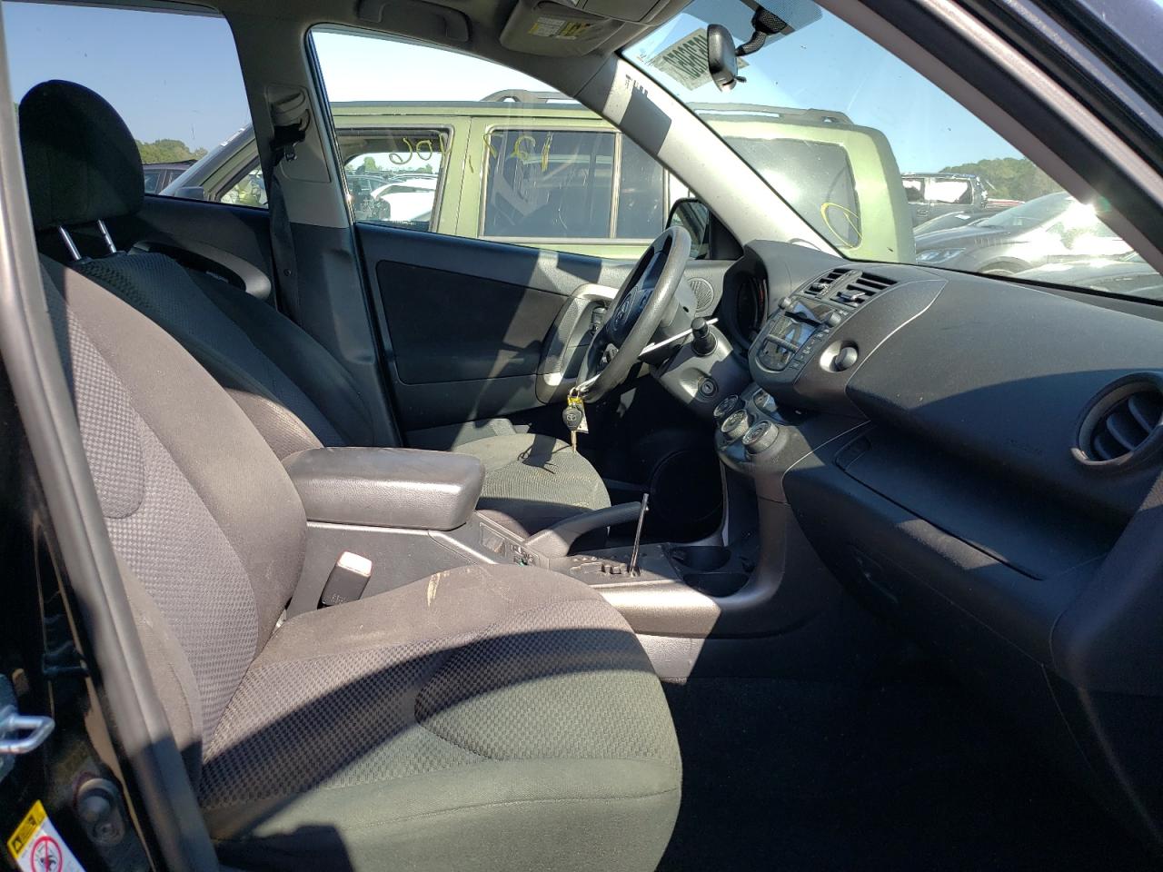 Photo 5 from auction – 2011 TOYOTA RAV4 SPORT with VIN JTMRF4DV8B5047527