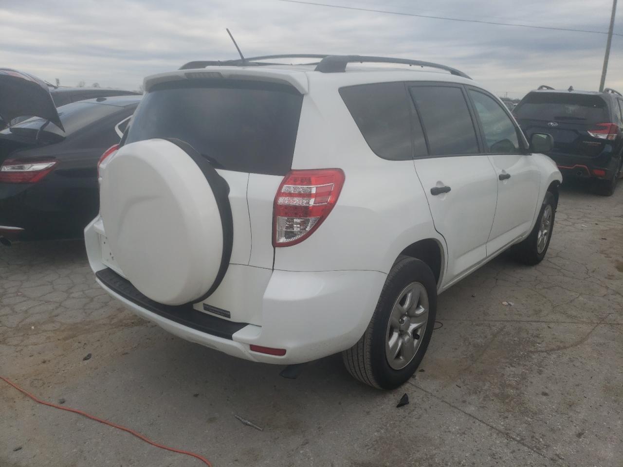 Photo 4 from auction – 2011 TOYOTA RAV4 with VIN 2T3ZF4DV0BW055145