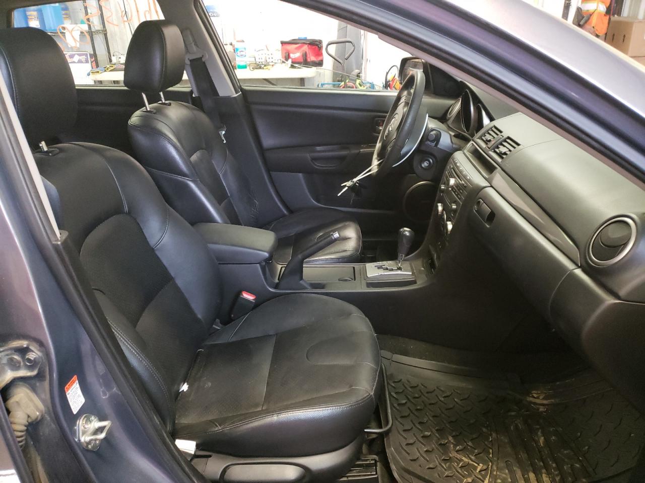 Photo 5 from auction – 2008 MAZDA 3 HATCHBAC with VIN JM1BK344381802890