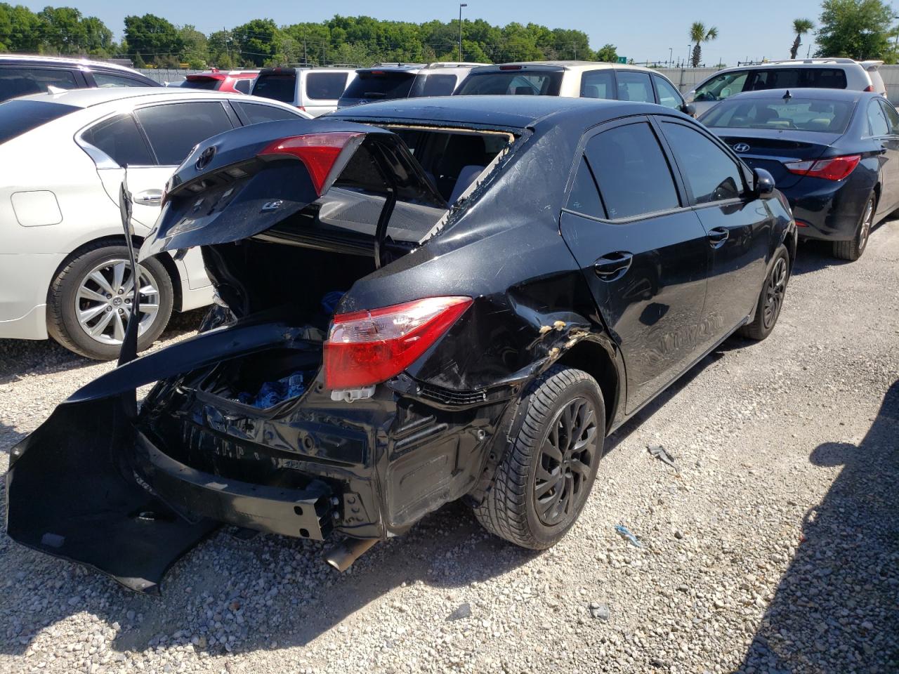 Photo 4 from auction – 2018 TOYOTA COROLLA L with VIN 5YFBURHE0JP824170