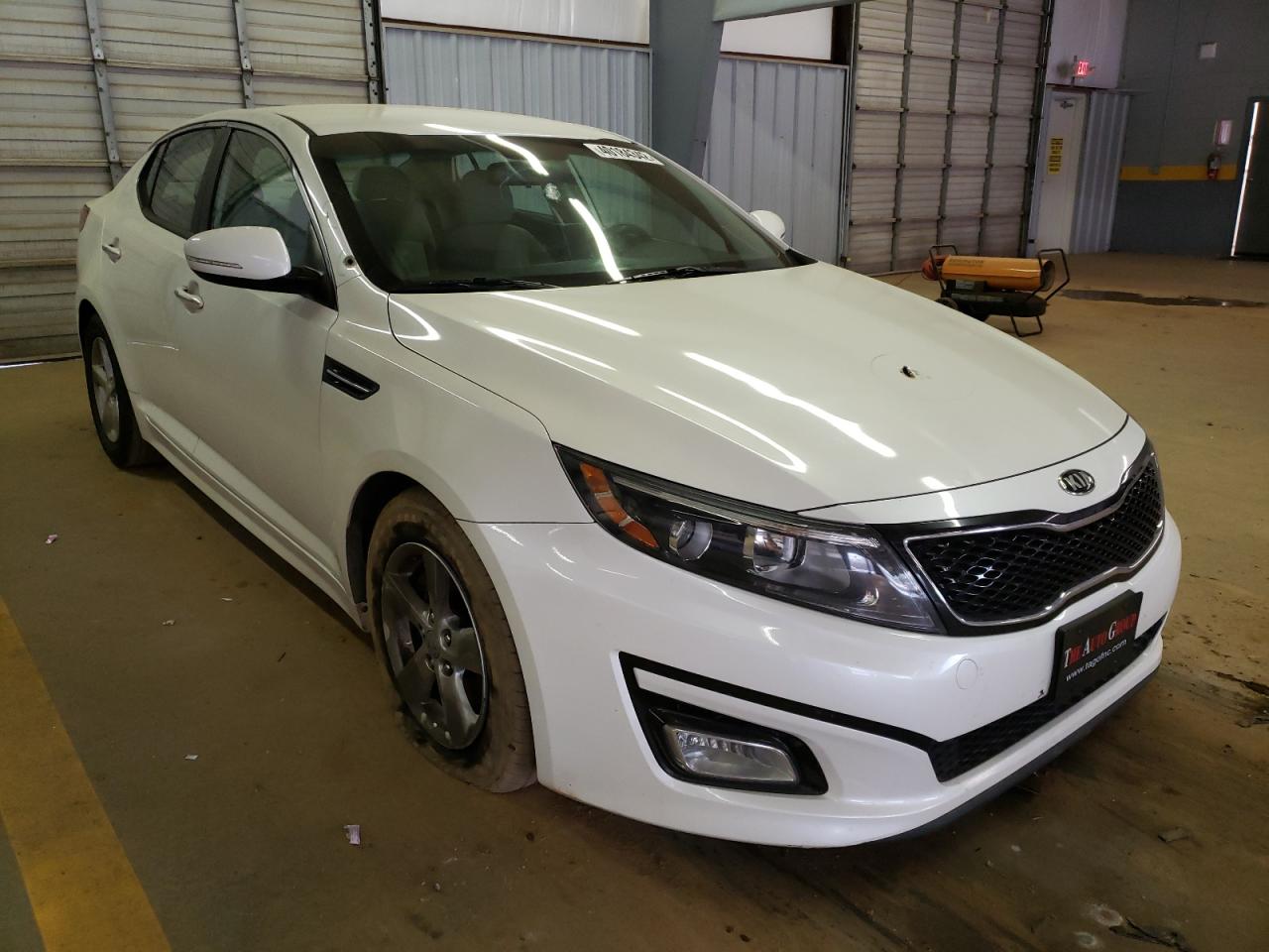 Photo 9 from auction – 2015 KIA OPTIMA LX with VIN KNAGM4A71F5583385