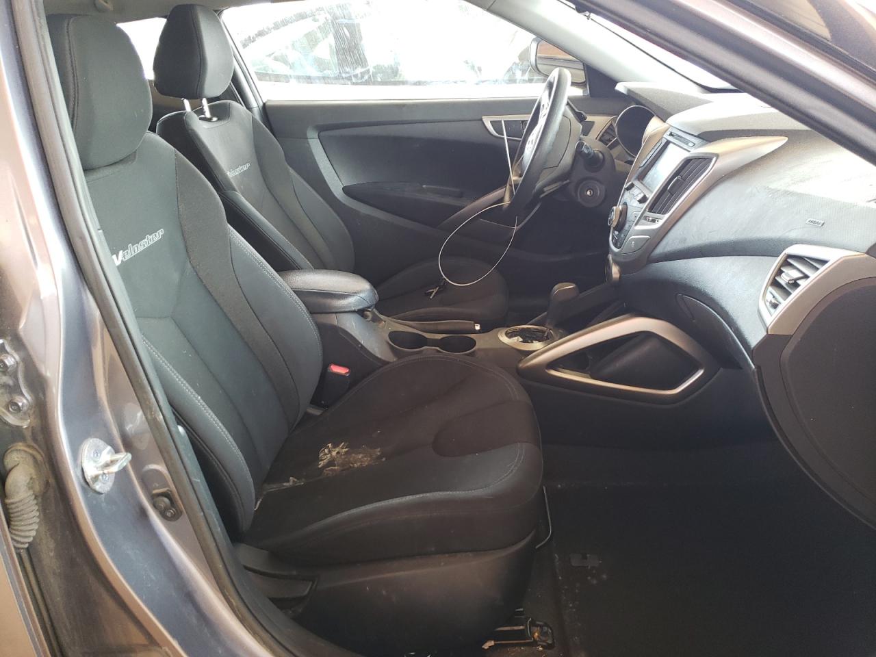 Photo 5 from auction – 2012 HYUNDAI VELOSTER with VIN KMHTC6AD6CU078557