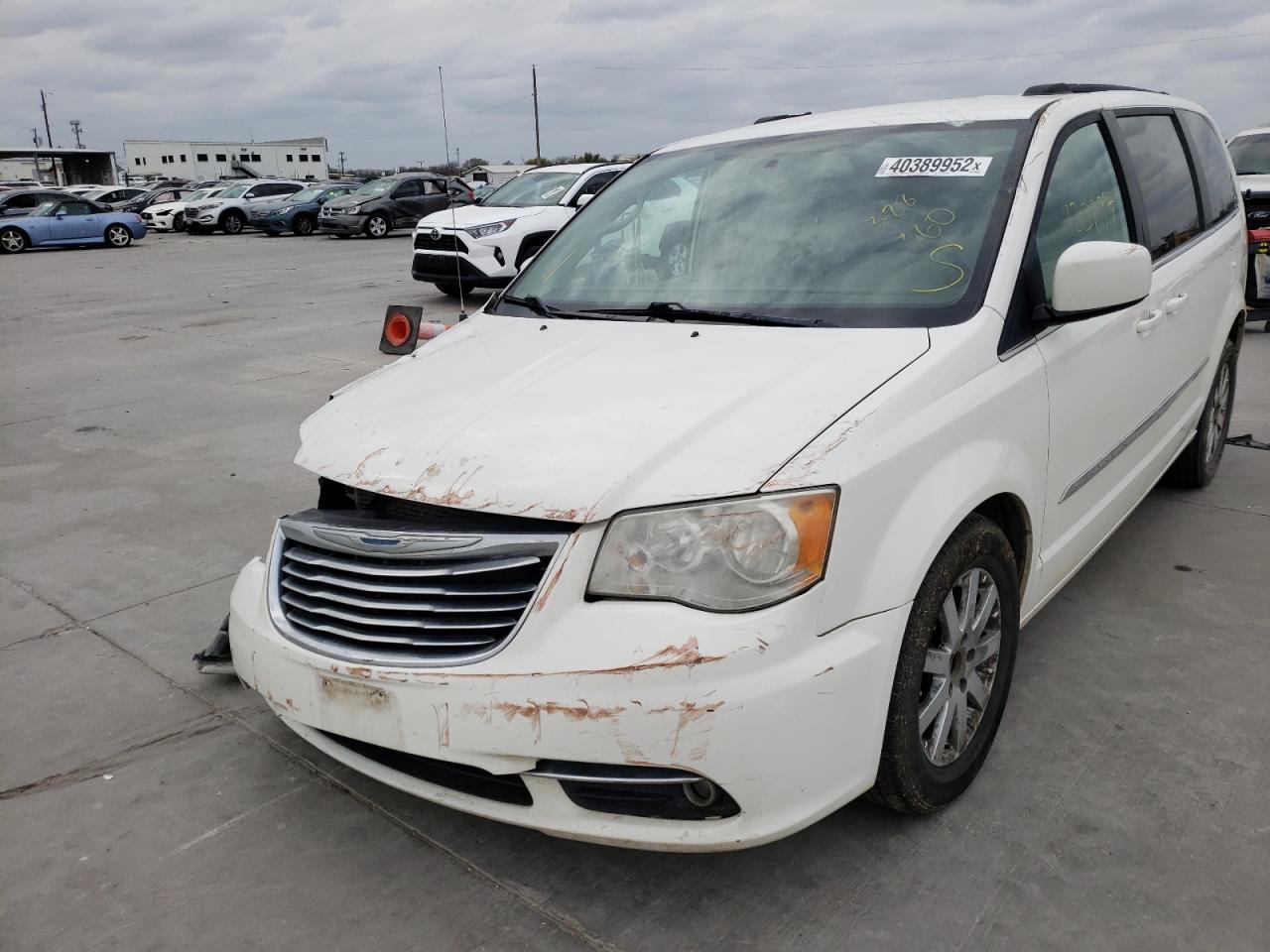 Photo 2 from auction – 2011 CHRYSLER TOWN & COU with VIN 2A4RR8DG8BR617913