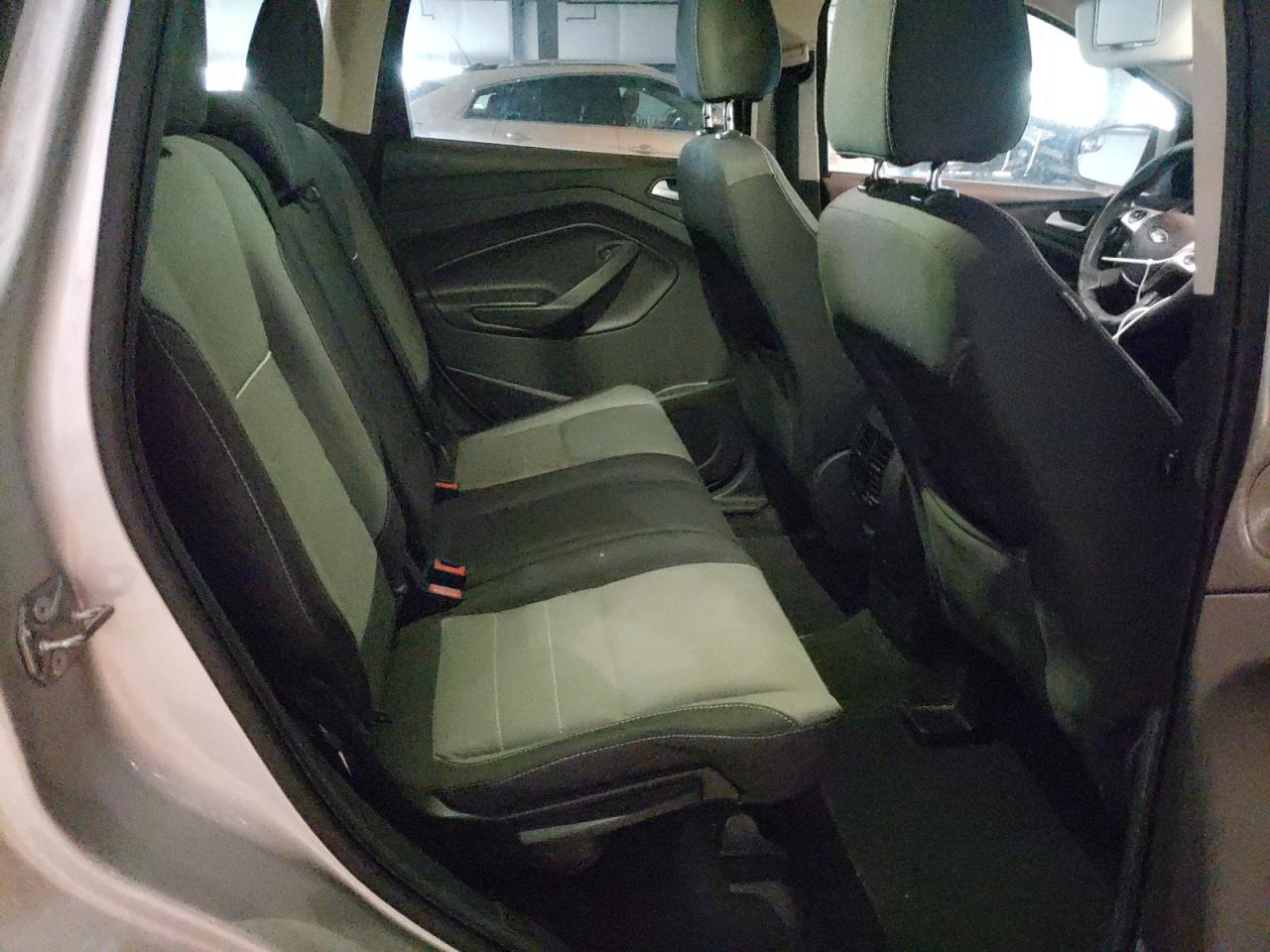 Photo 6 from auction – 2015 FORD ESCAPE SE with VIN 1FMCU9G95FUB96217