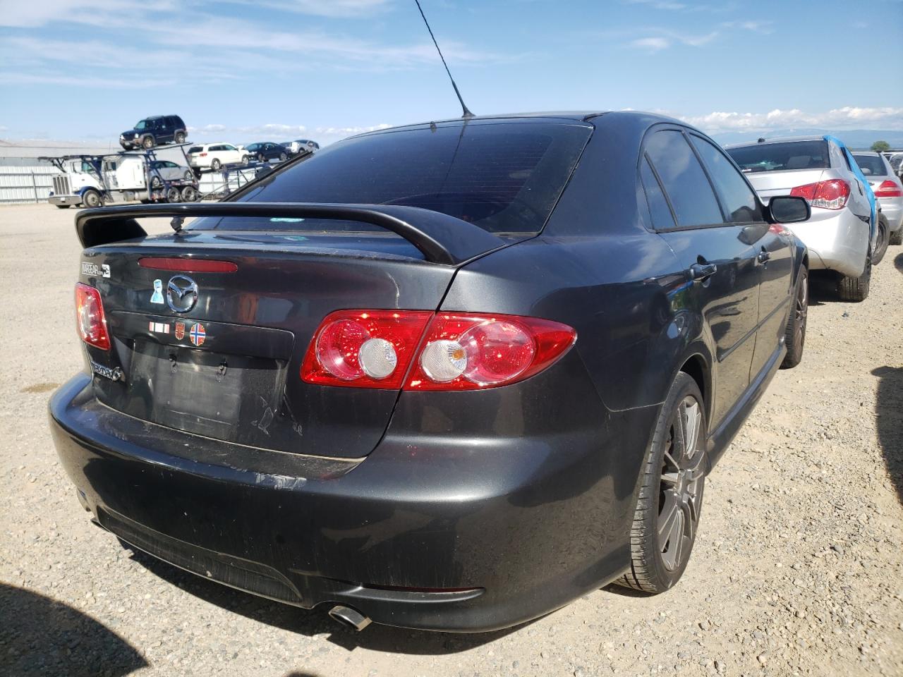 Photo 4 from auction – 2004 MAZDA 6 S with VIN 1YVFP84D245N94871