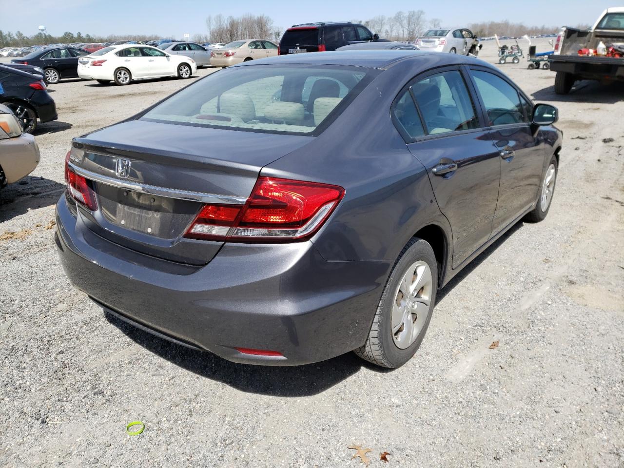 Photo 4 from auction – 2013 HONDA CIVIC LX with VIN 19XFB2E53DE010815
