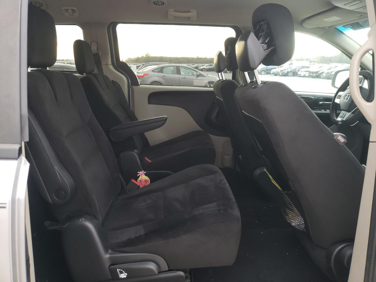 Photo 6 from auction – 2016 DODGE GRAND CARA with VIN 2C4RDGBG2GR178488