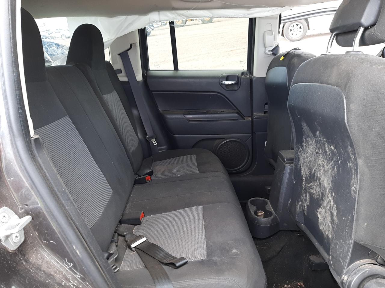 Photo 6 from auction – 2017 JEEP PATRIOT SP with VIN 1C4NJPBA0HD116997
