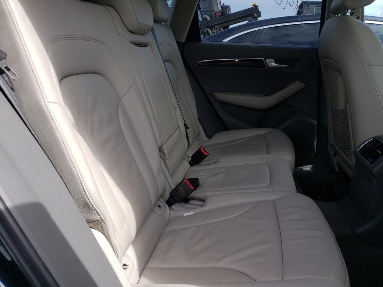 Photo 6 from auction – 2011 AUDI Q5 PREMIUM with VIN WA1CFAFP3BA073909