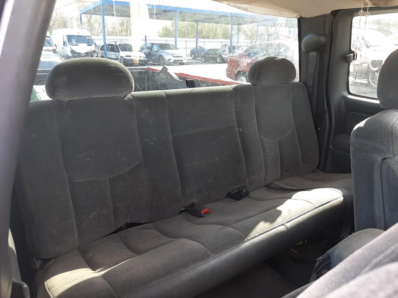 Photo 6 from auction – 2004 CHEVROLET SILVERADO with VIN 2GCEC19V241317919