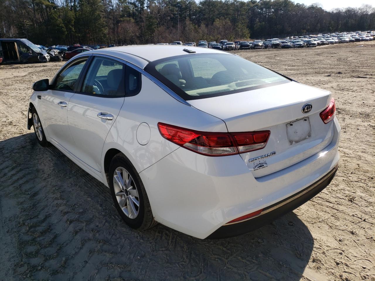 Photo 3 from auction – 2016 KIA OPTIMA LX with VIN 5XXGT4L34GG043610