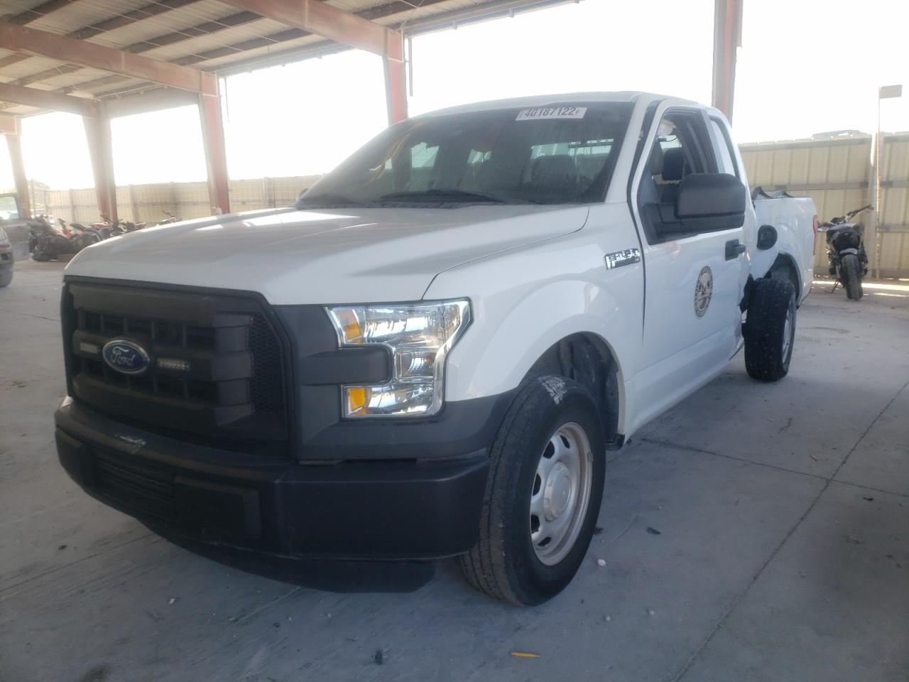 Photo 2 from auction – 2016 FORD F150 SUPER with VIN 1FTEX1C85GFA65104