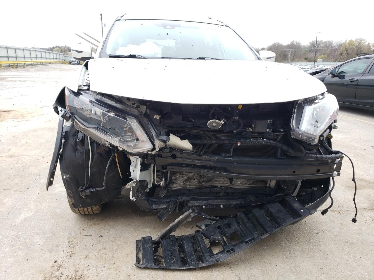 Photo 9 from auction – 2019 NISSAN ROGUE S with VIN KNMAT2MV6KP546499