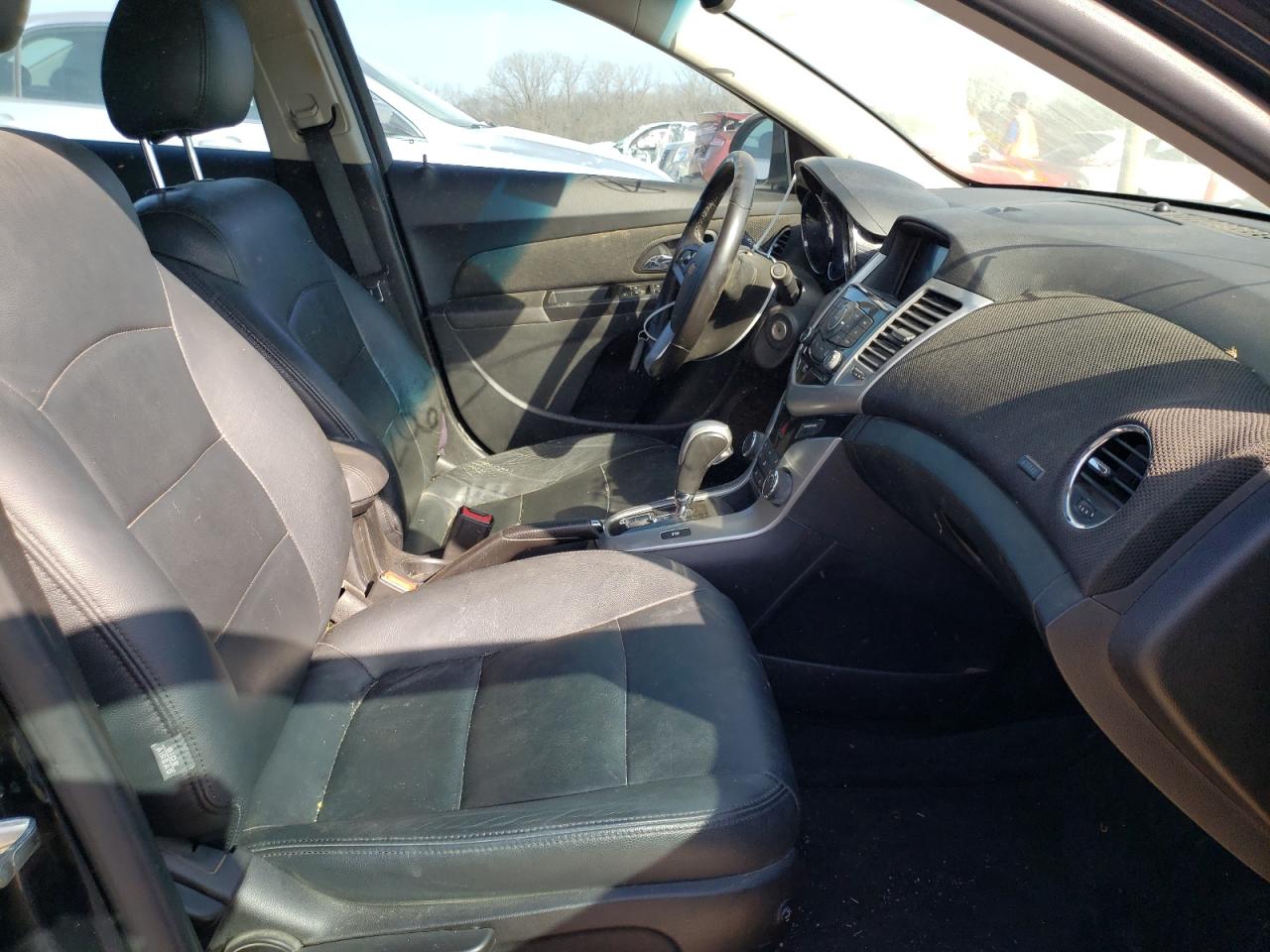 Photo 5 from auction – 2014 CHEVROLET CRUZE LT with VIN 1G1PC5SB7E7206375