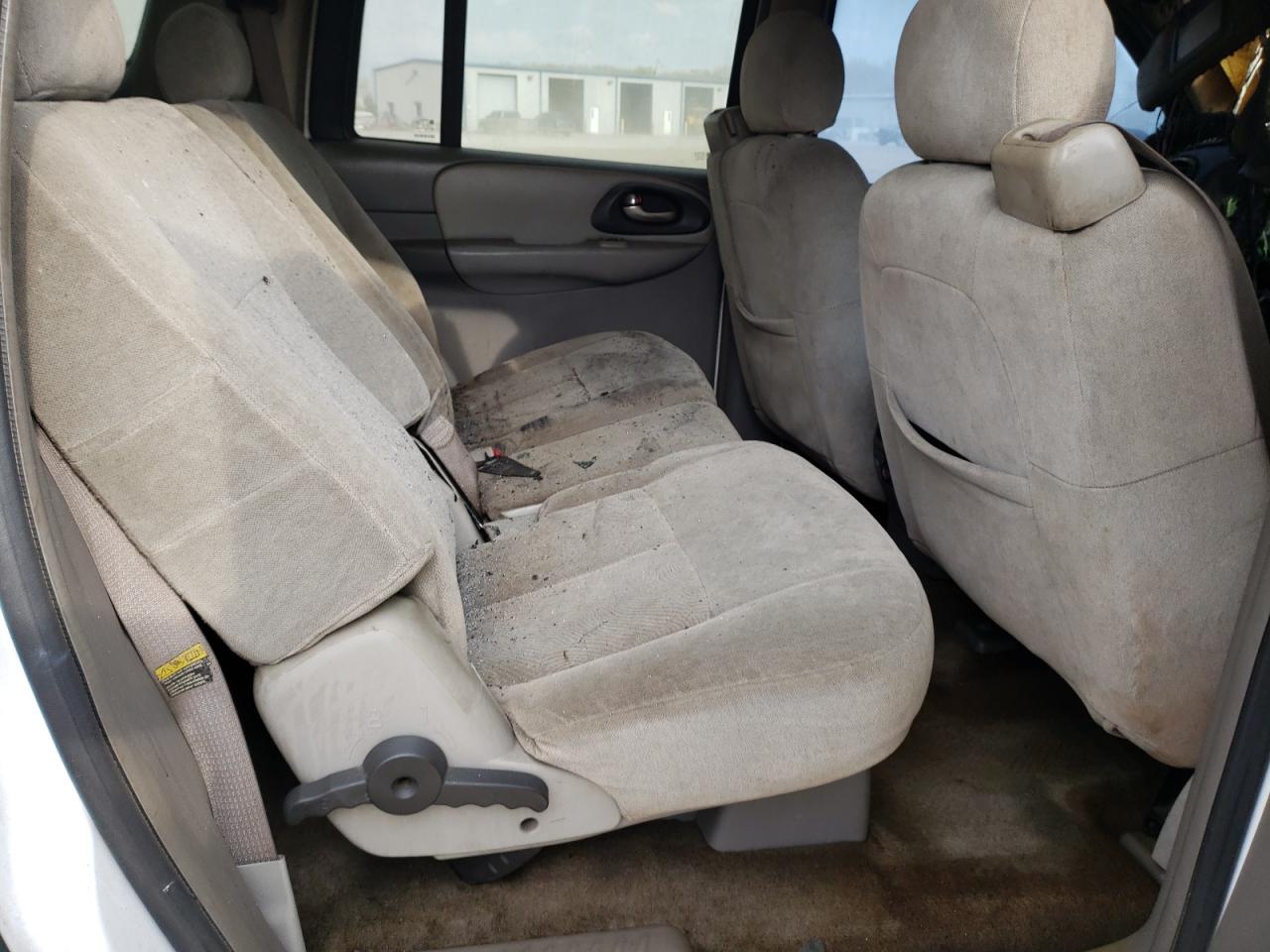 Photo 6 from auction – 2005 CHEVROLET TRAILBLAZE with VIN 1GNET16S056109307
