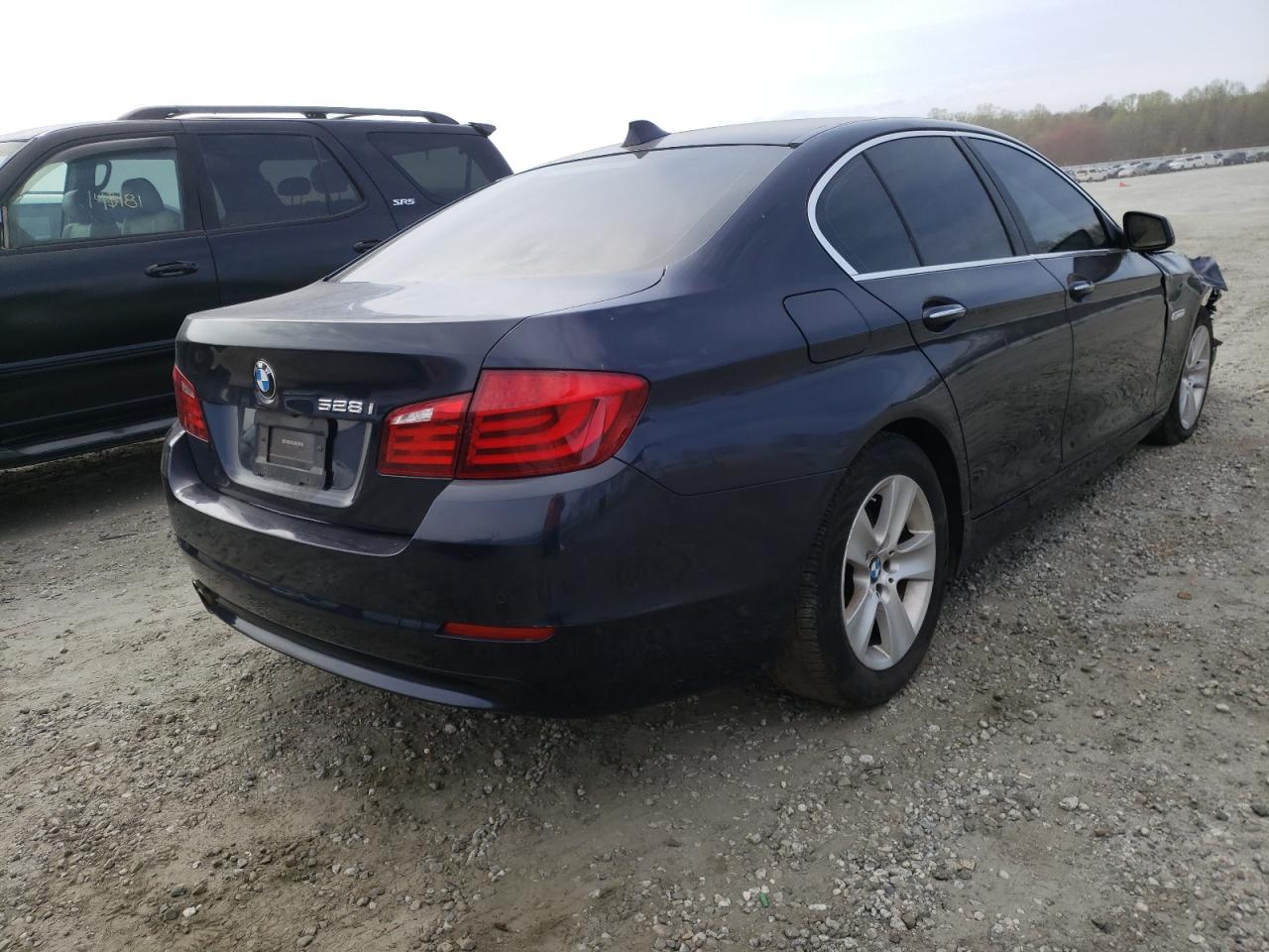 Photo 4 from auction – 2011 BMW 528 I with VIN WBAFR1C56BC740499