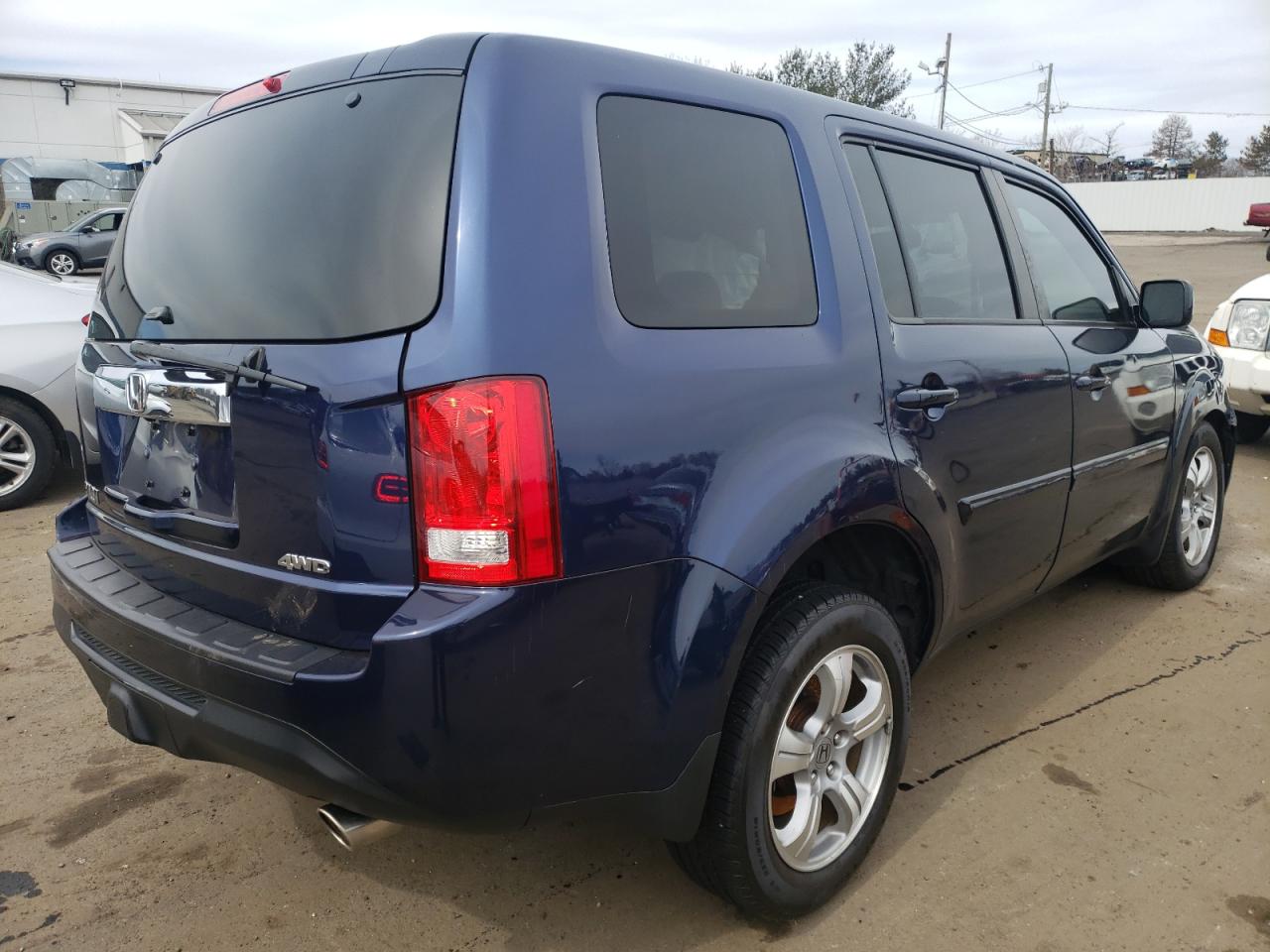 Photo 4 from auction – 2015 HONDA PILOT EXL with VIN 5FNYF4H51FB044088