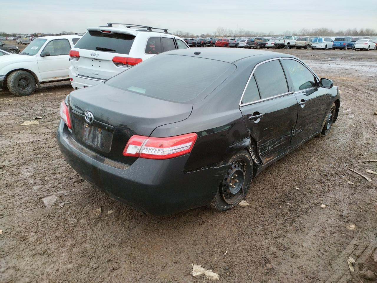 Photo 4 from auction – 2011 TOYOTA CAMRY BASE with VIN 4T1BF3EK7BU733270