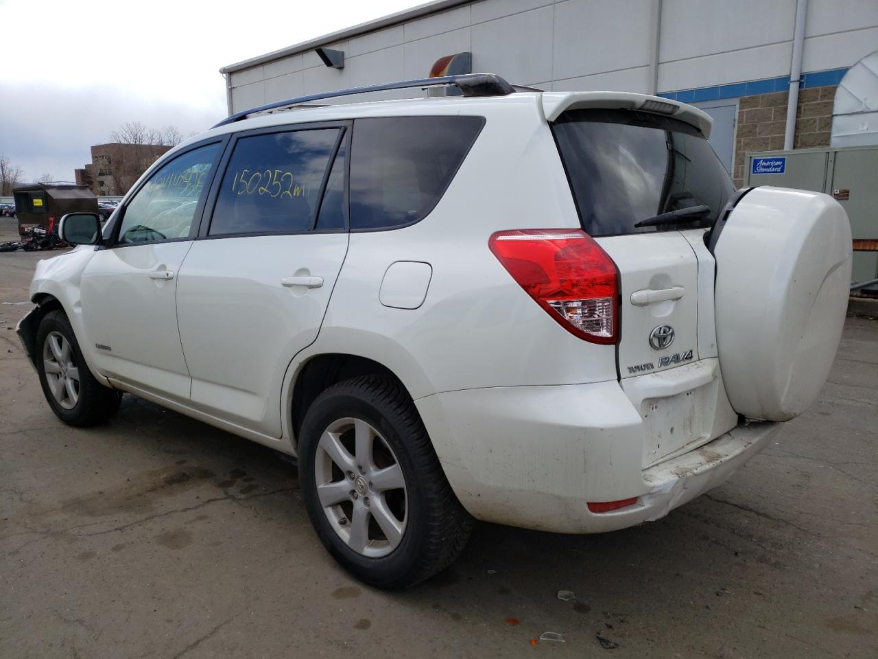 Photo 3 from auction – 2006 TOYOTA RAV4 LIMIT with VIN JTMBD31V465017971