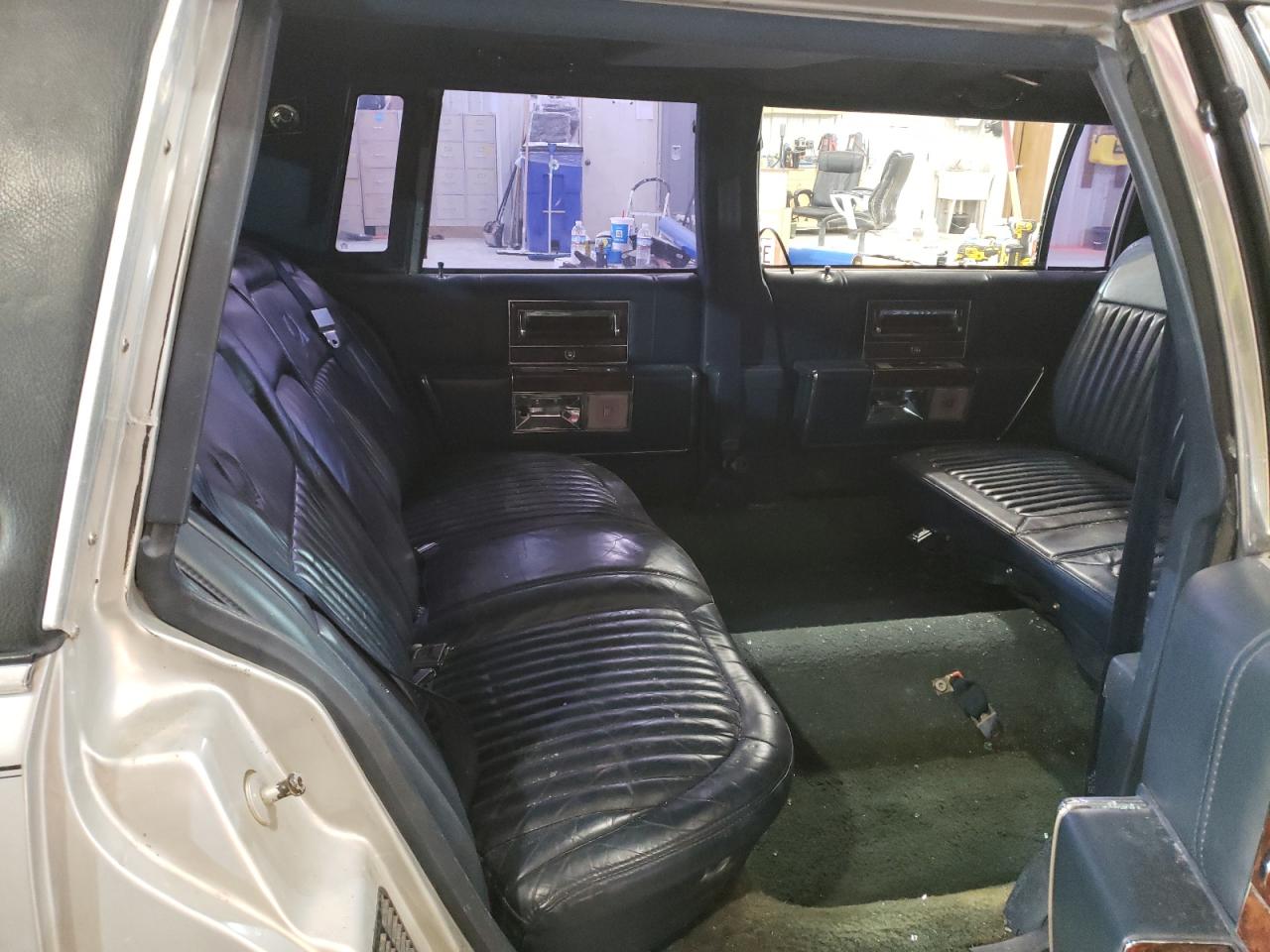 Photo 6 from auction – 1992 CADILLAC BROUGHAM with VIN 1G6DW5473NR712688