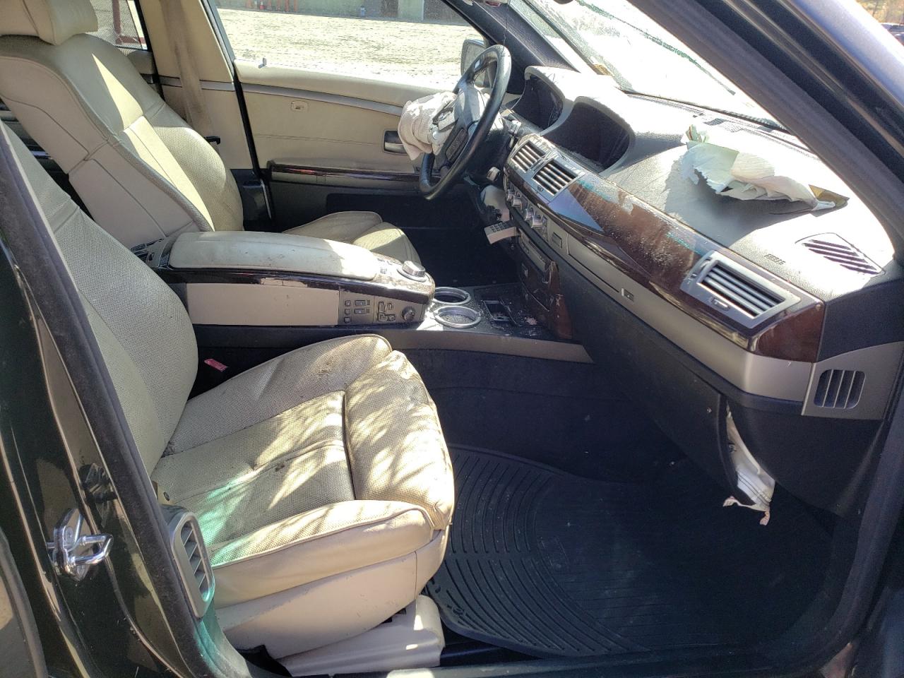 Photo 5 from auction – 2007 BMW 750 with VIN WBAHN83587DT71725