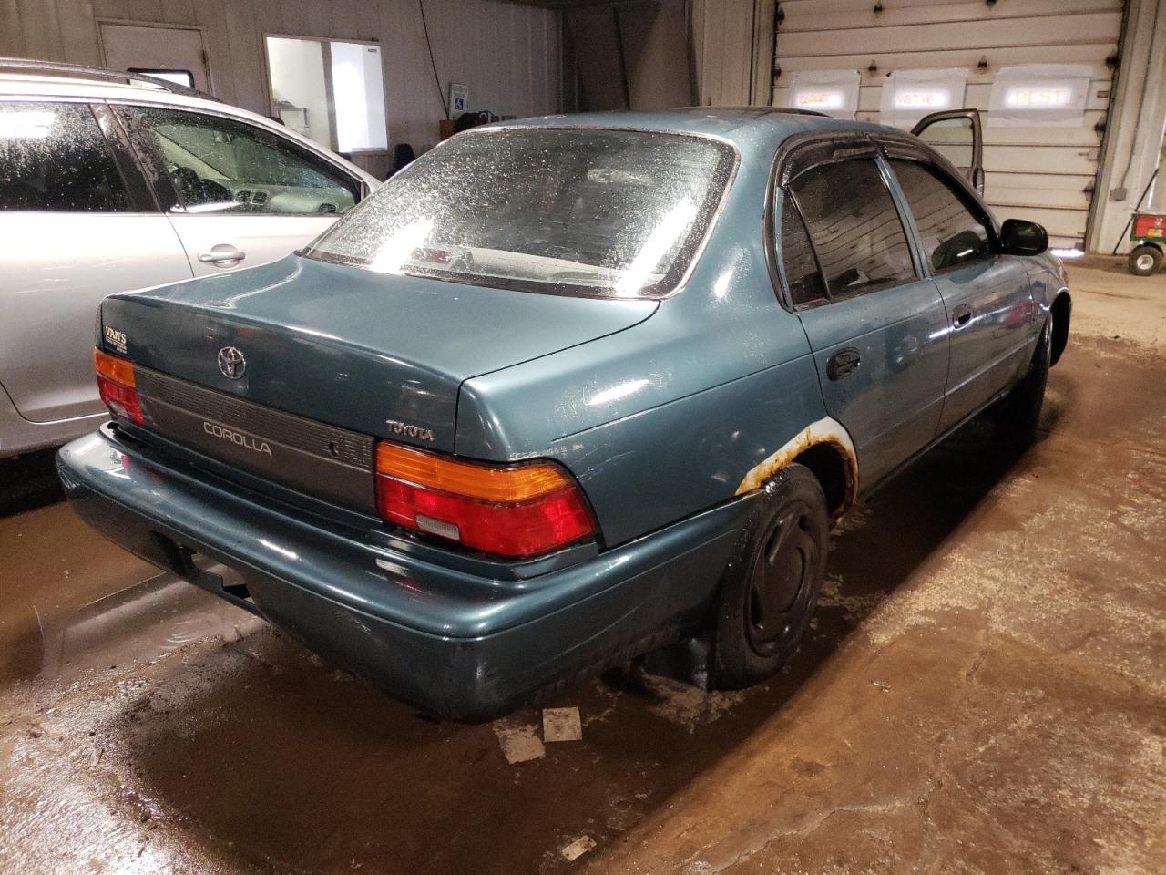 Photo 4 from auction – 1995 TOYOTA COROLLA with VIN 1NXAE04BXSZ265176