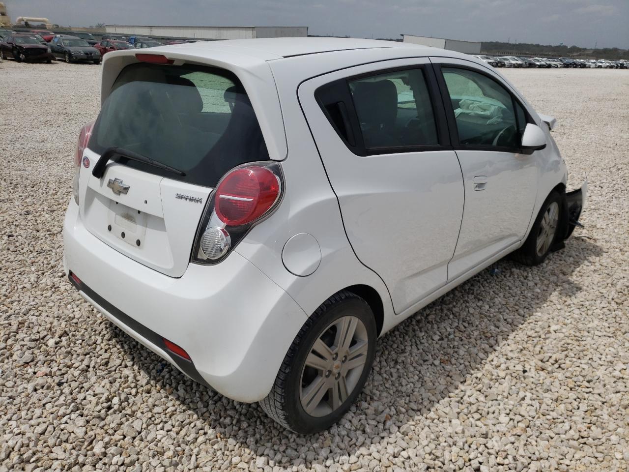Foto 4 de la subasta – 2015 CHEVROLET SPARK 1LT con VIN KL8CD6S96FC747103
