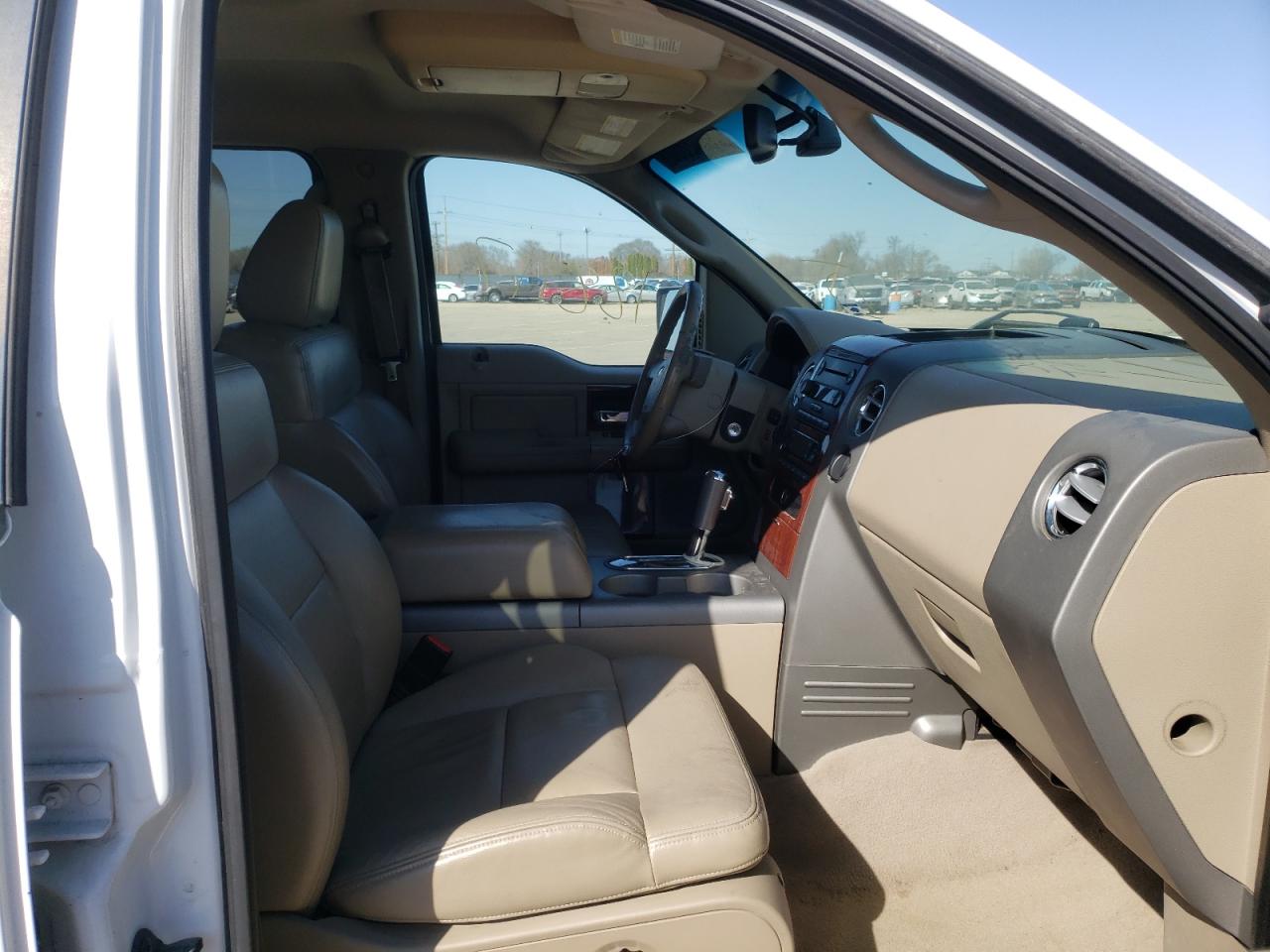 Photo 5 from auction – 2007 FORD F150 SUPER with VIN 1FTPW14V37KC19901