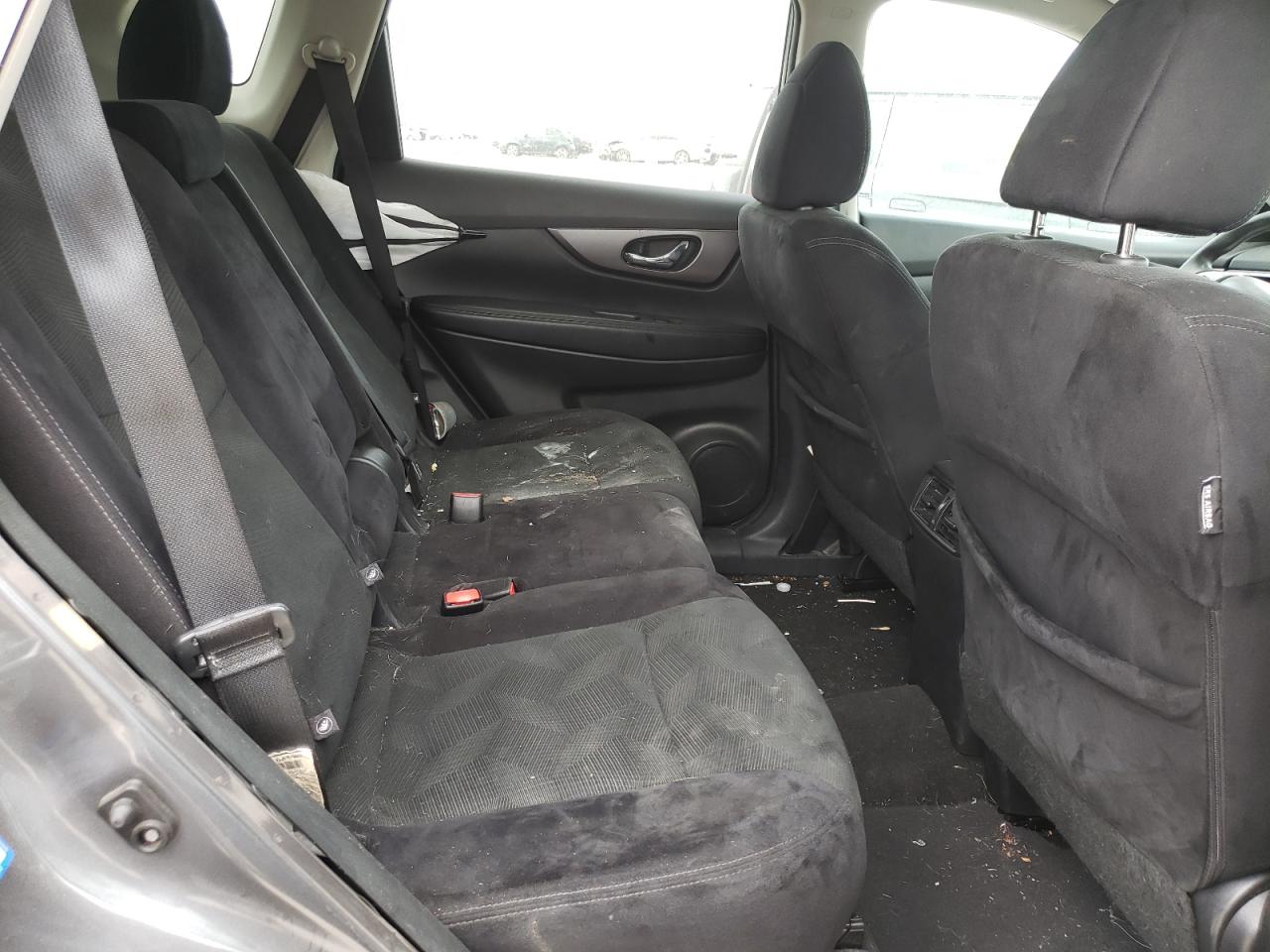 Photo 6 from auction – 2016 NISSAN ROGUE S with VIN 5N1AT2MT8GC895026