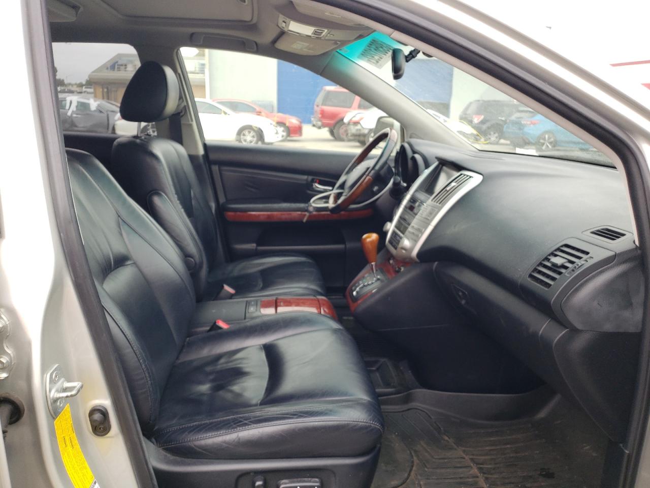 Photo 5 from auction – 2005 LEXUS RX 330 with VIN JTJHA31U050085770