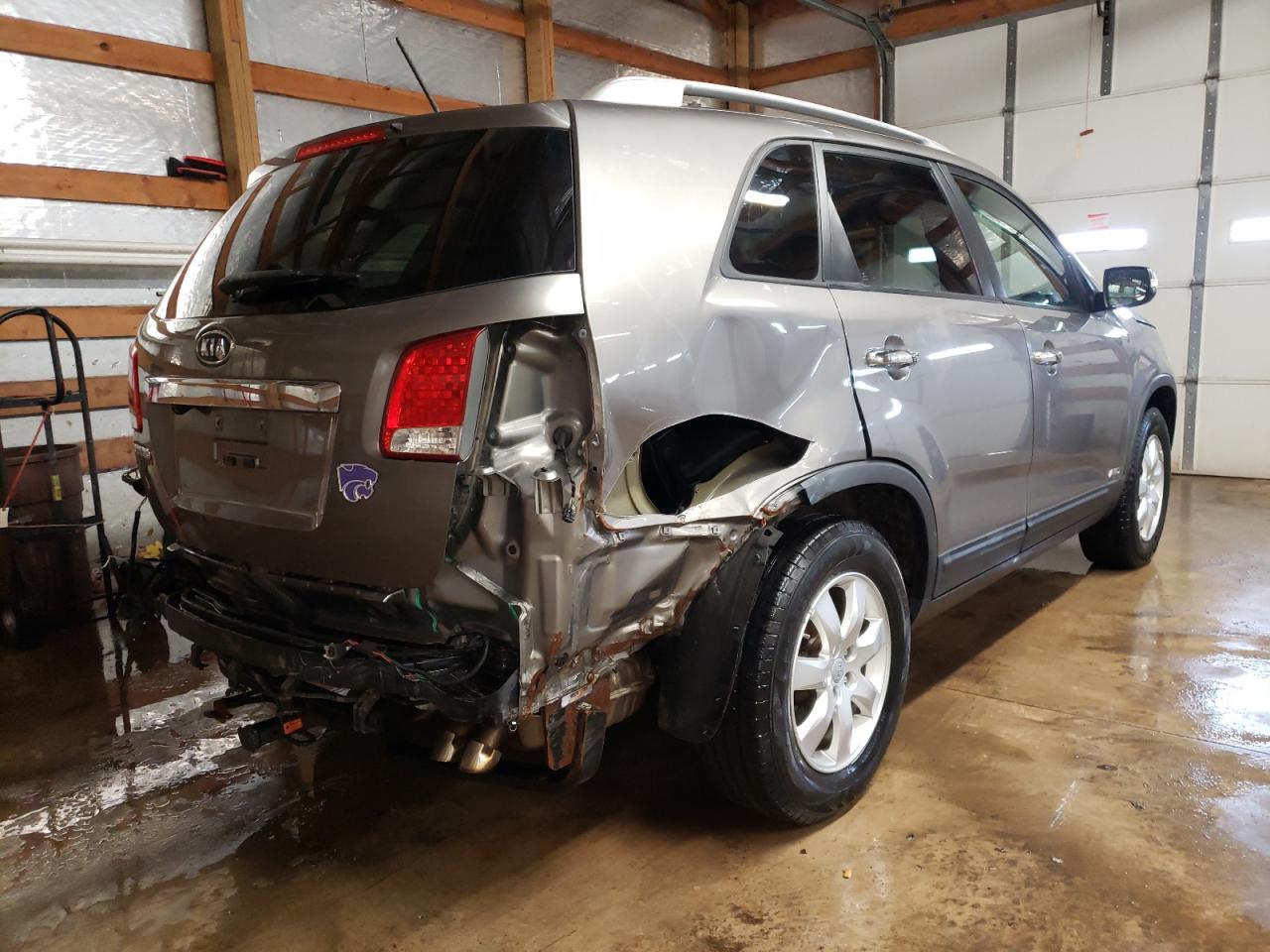 Photo 4 from auction – 2012 KIA SORENTO BA with VIN 5XYKTCA62CG283424