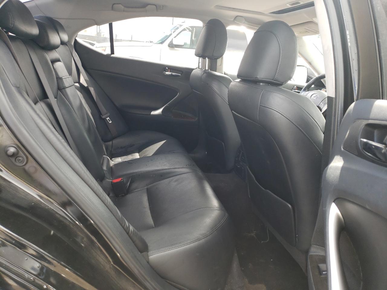 Photo 6 from auction – 2007 LEXUS IS 250 with VIN JTHBK262575035958