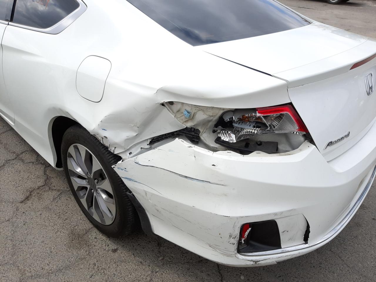 Photo 9 from auction – 2015 HONDA ACCORD LX- with VIN 1HGCT1B31FA012003
