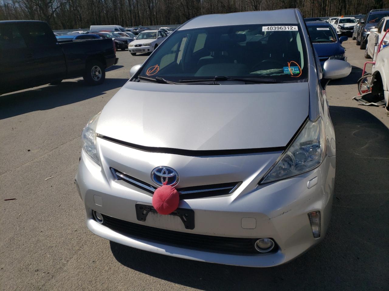 Photo 7 from auction – 2013 TOYOTA PRIUS V with VIN JTDZN3EU5D3224035