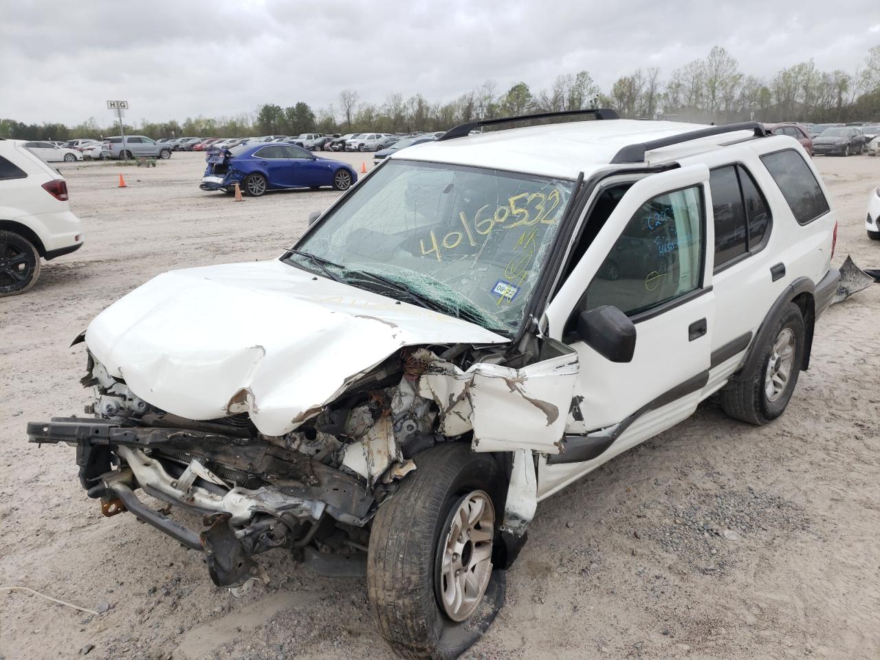Photo 2 from auction – 2004 ISUZU RODEO S with VIN 4S2CK58Y444308757