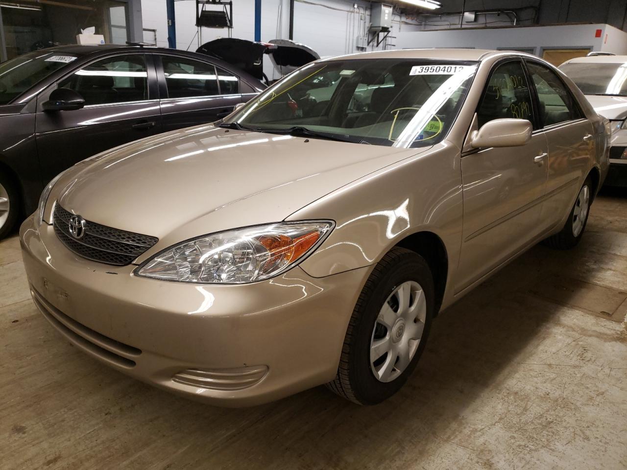 Photo 2 from auction – 2004 TOYOTA CAMRY LE with VIN 4T1BE32K24U874922