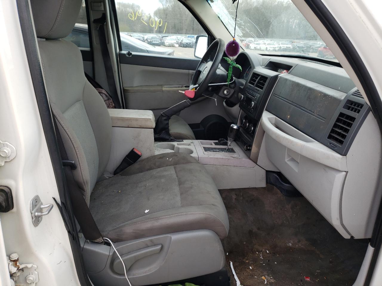 Photo 5 from auction – 2008 JEEP LIBERTY SP with VIN 1J8GN28K98W253403