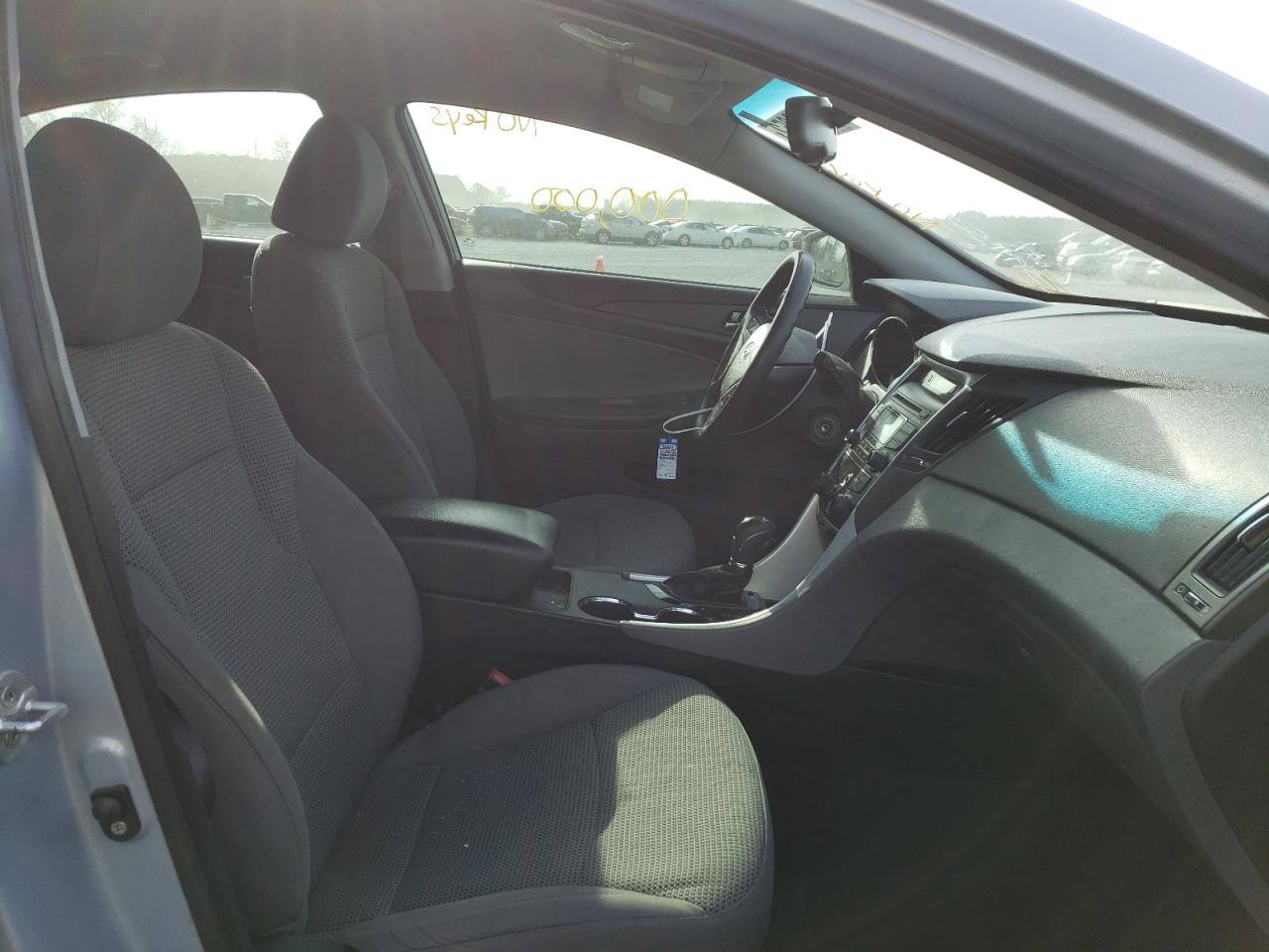 Photo 5 from auction – 2012 HYUNDAI SONATA GLS with VIN 5NPEB4AC6CH345136
