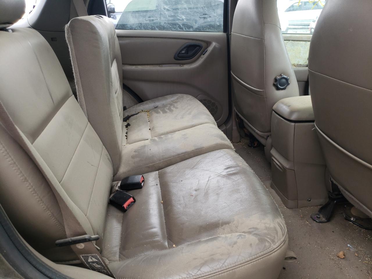 Photo 6 from auction – 2001 FORD ESCAPE with VIN 1FMCU031X1KC22648