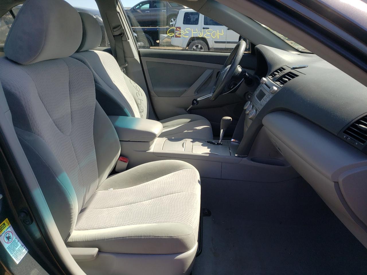 Photo 5 from auction – 2010 TOYOTA CAMRY BASE with VIN 4T4BF3EK1AR044622