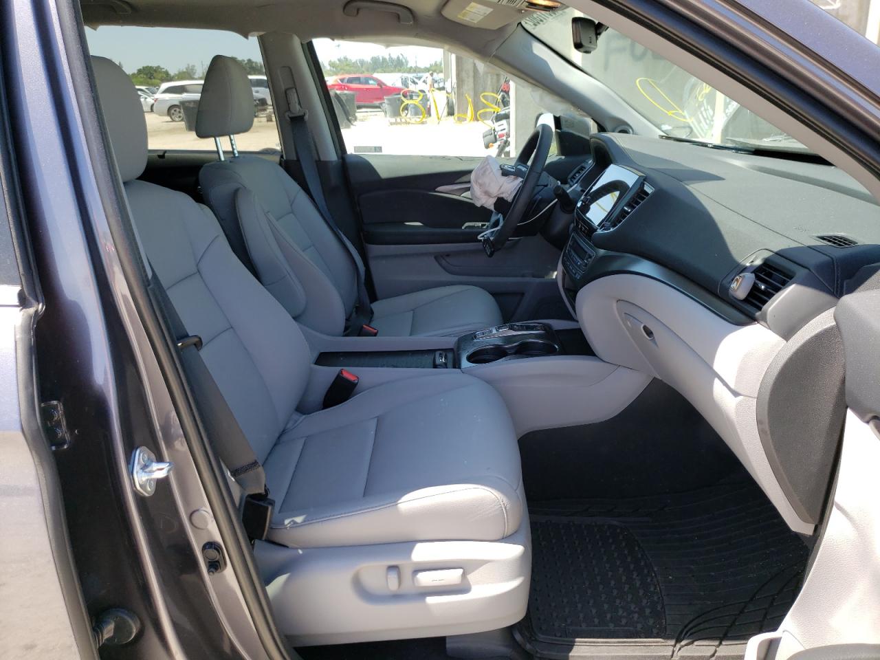 Photo 5 from auction – 2022 HONDA PILOT EXL with VIN 5FNYF5H52NB010679