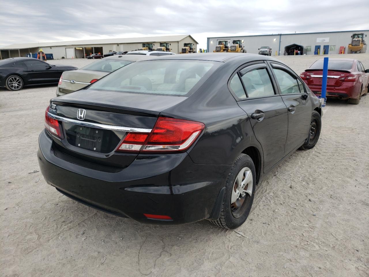 Photo 4 from auction – 2013 HONDA CIVIC LX with VIN 19XFB2F58DE099196